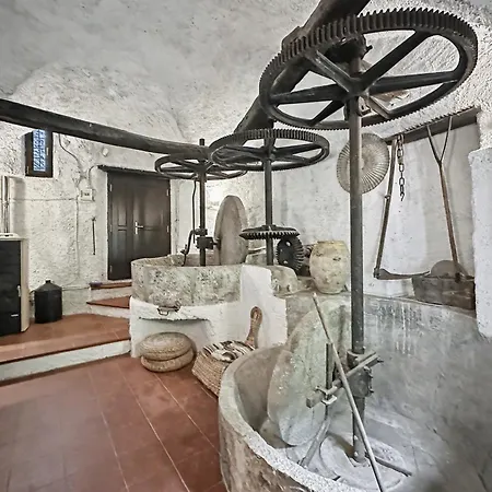 Old Mill * Pigna