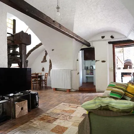 Old Mill Tatil Evi *